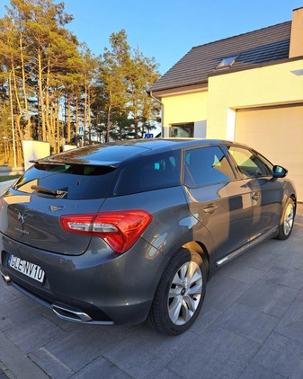 Citroen DS5 cena 29500 przebieg: 330200, rok produkcji 2013 z Lębork małe 56